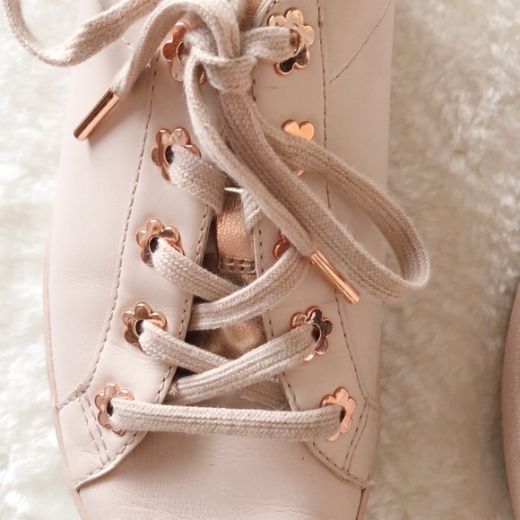 Michael Kors Irving Soft Pink Leather Rose Gold Lace Up Sneakers - Picture 6 of 11